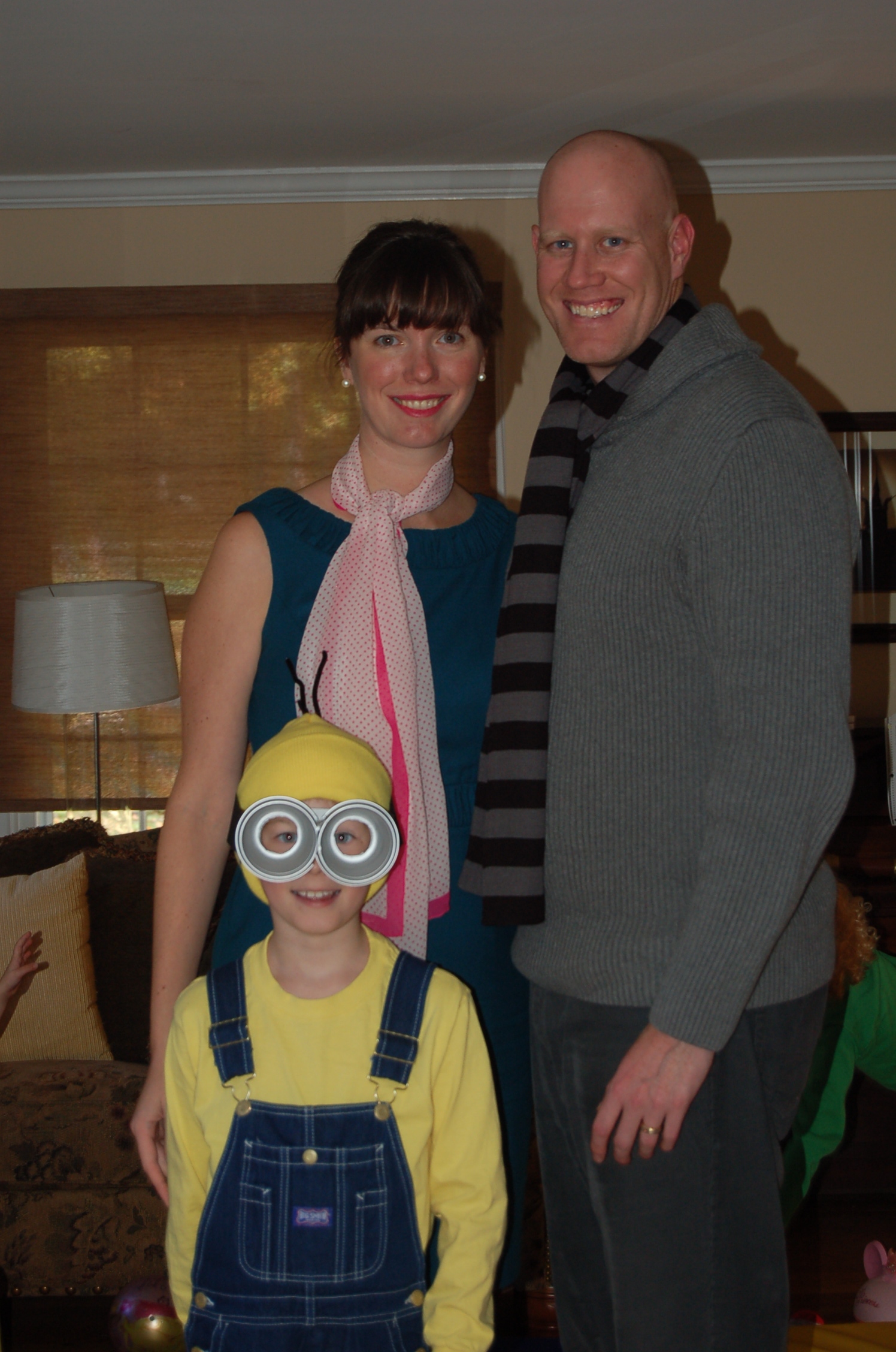 Make Your Own Despicable  Me  Minion Costume for Halloween 